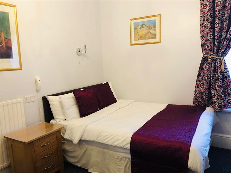 Guest house Ilfracombe House - Near Cliffs Pavilion Southend-on-Sea