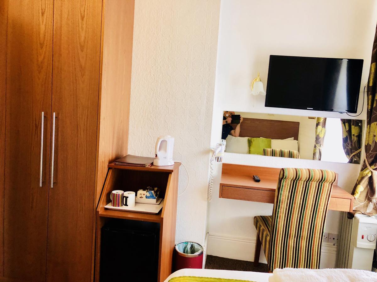 Ilfracombe House - Near Cliffs Pavilion Southend-on-Sea