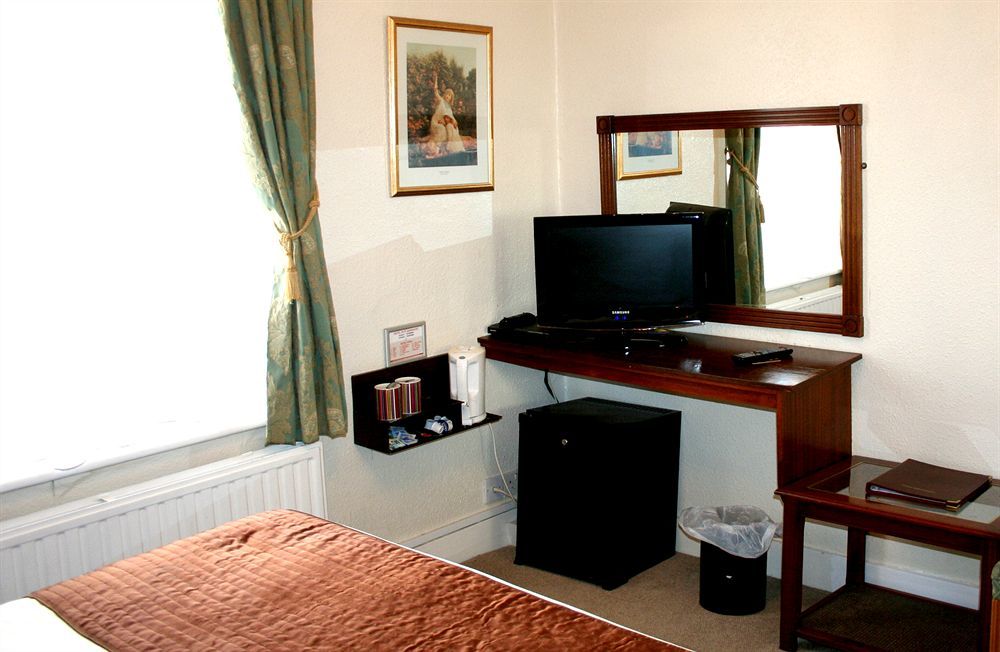 Ilfracombe House - Near Cliffs Pavilion Maison d'hôtes 4*