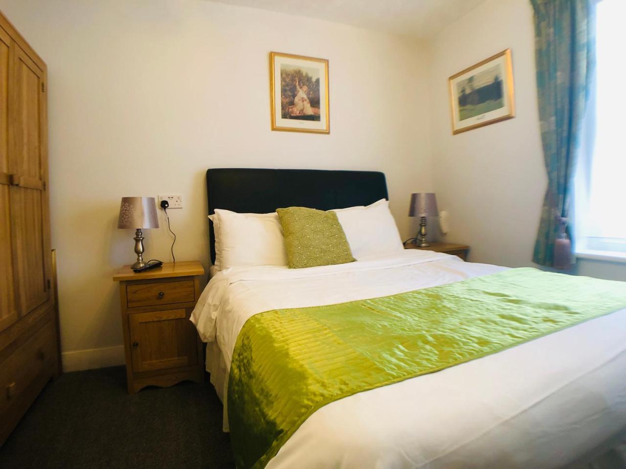 Ilfracombe House - Near Cliffs Pavilion 4*