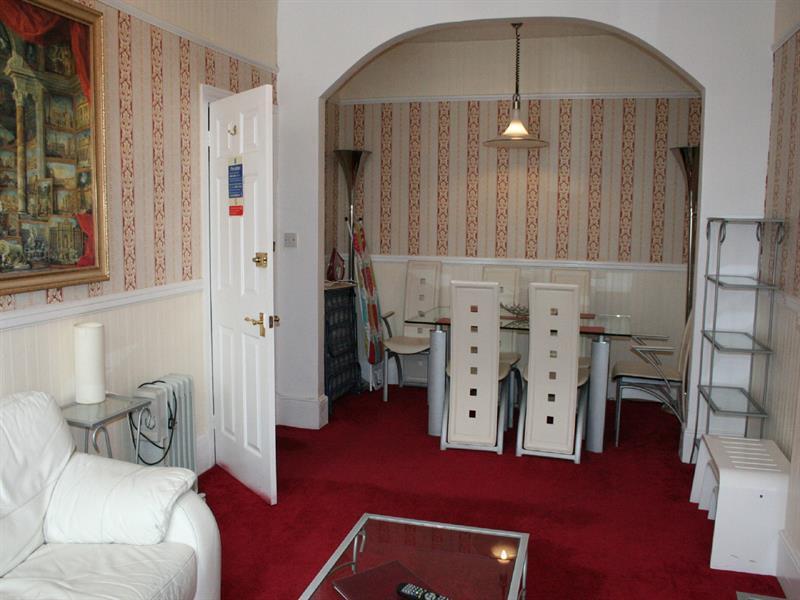 Ilfracombe House - Near Cliffs Pavilion 4*